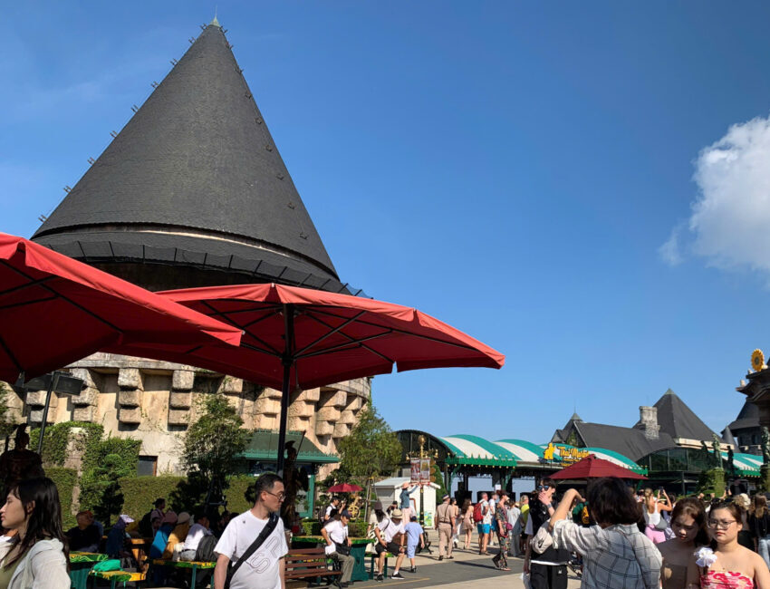 tourist nanny Da Nang holiday care