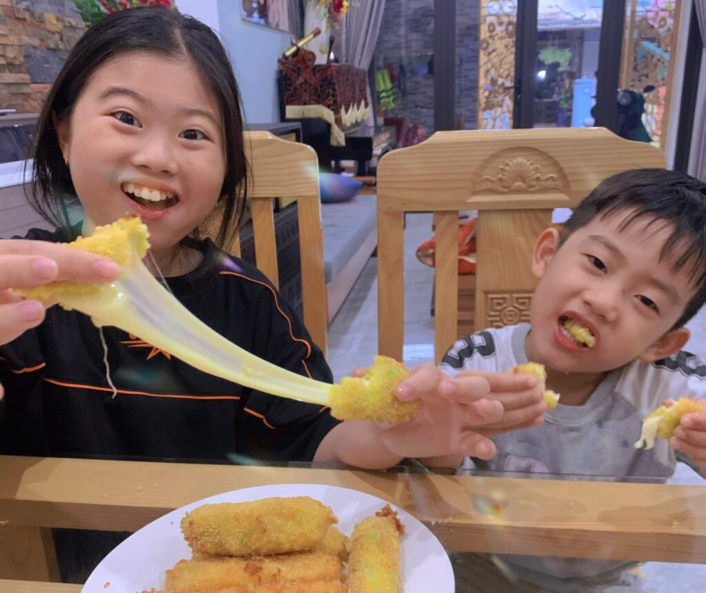 babysitter for expats Hoi An