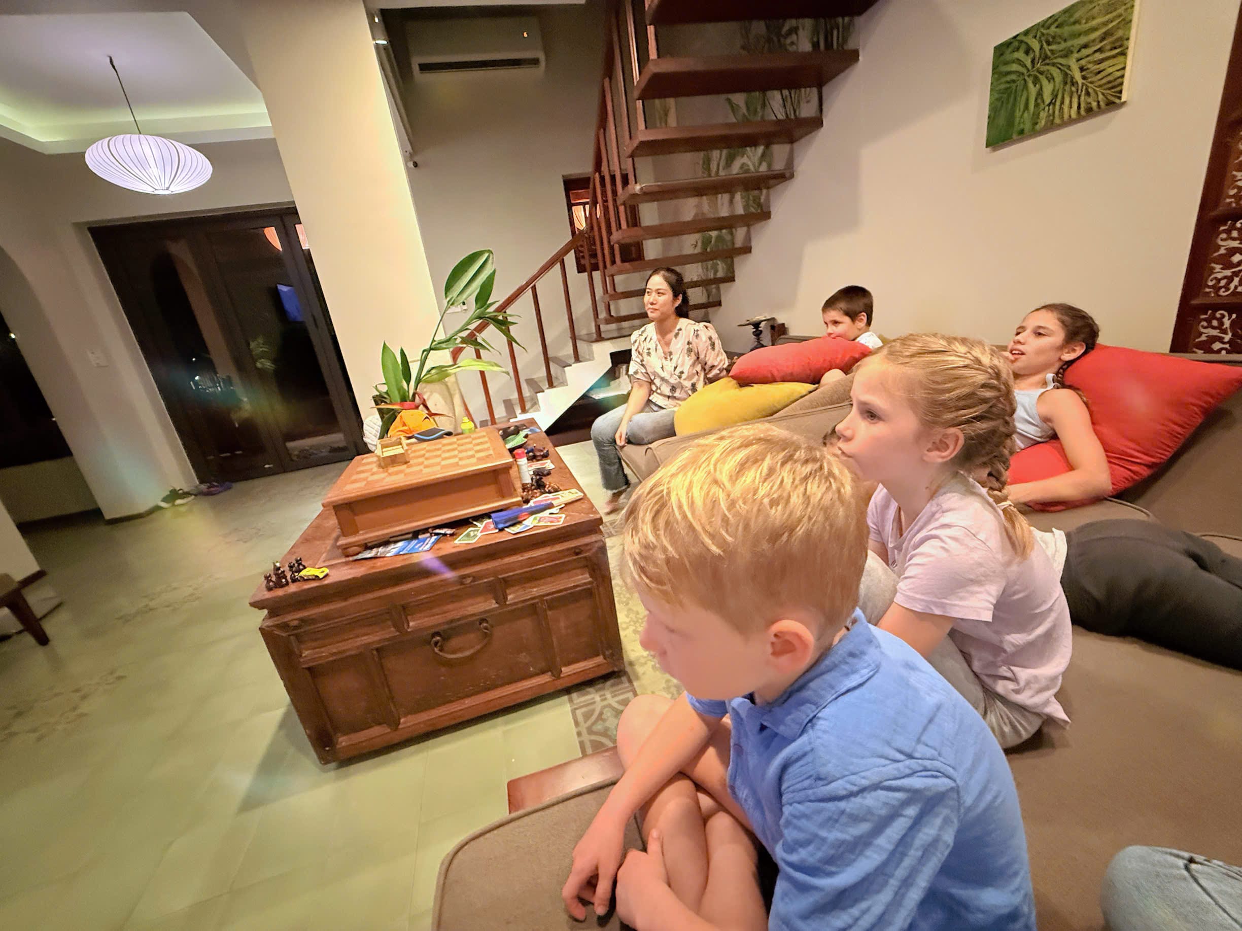 budget babysitting Da Nang Vietnam