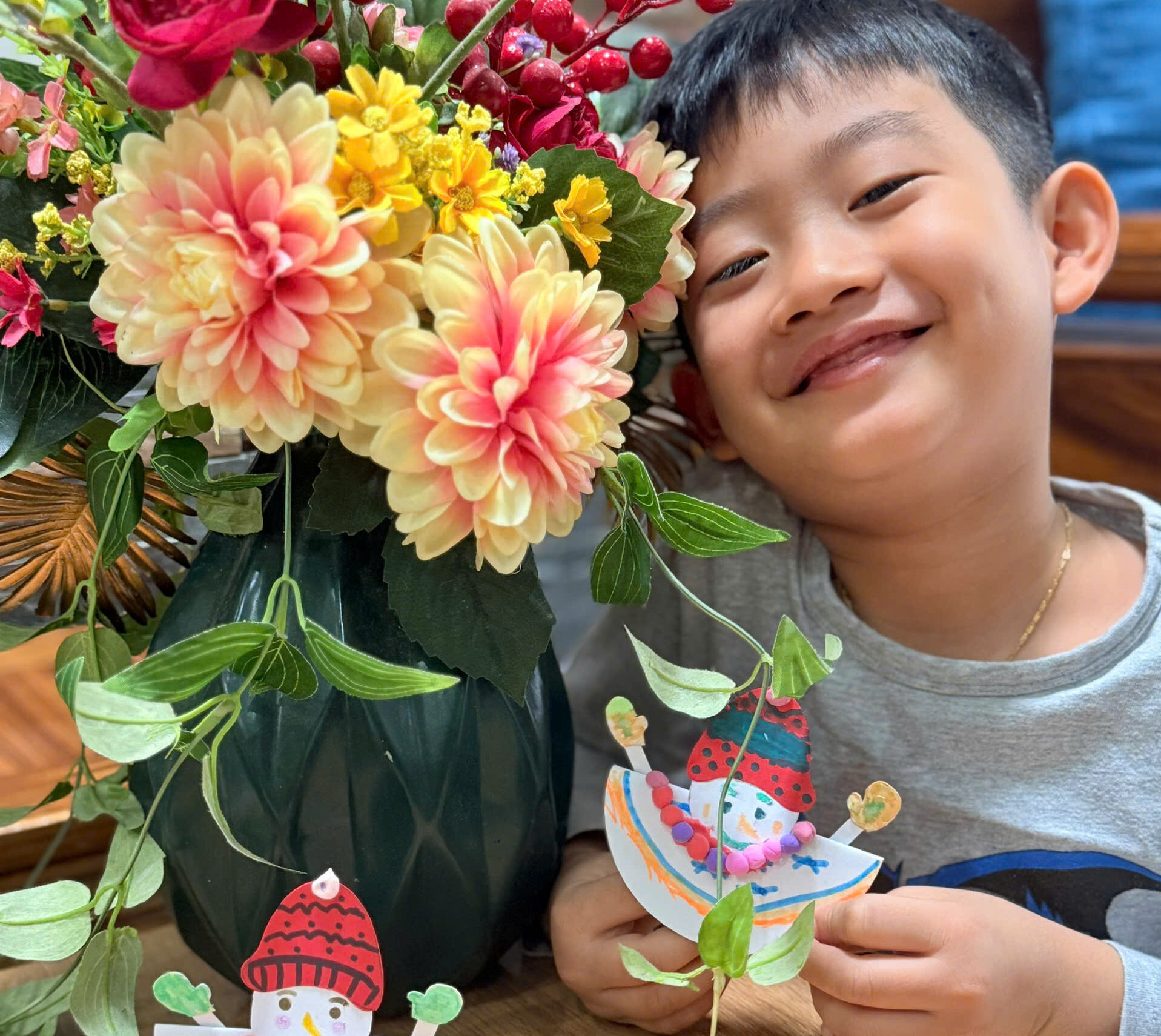 Calm babysitting communication during a family stay in Hoi An and Da Nang
