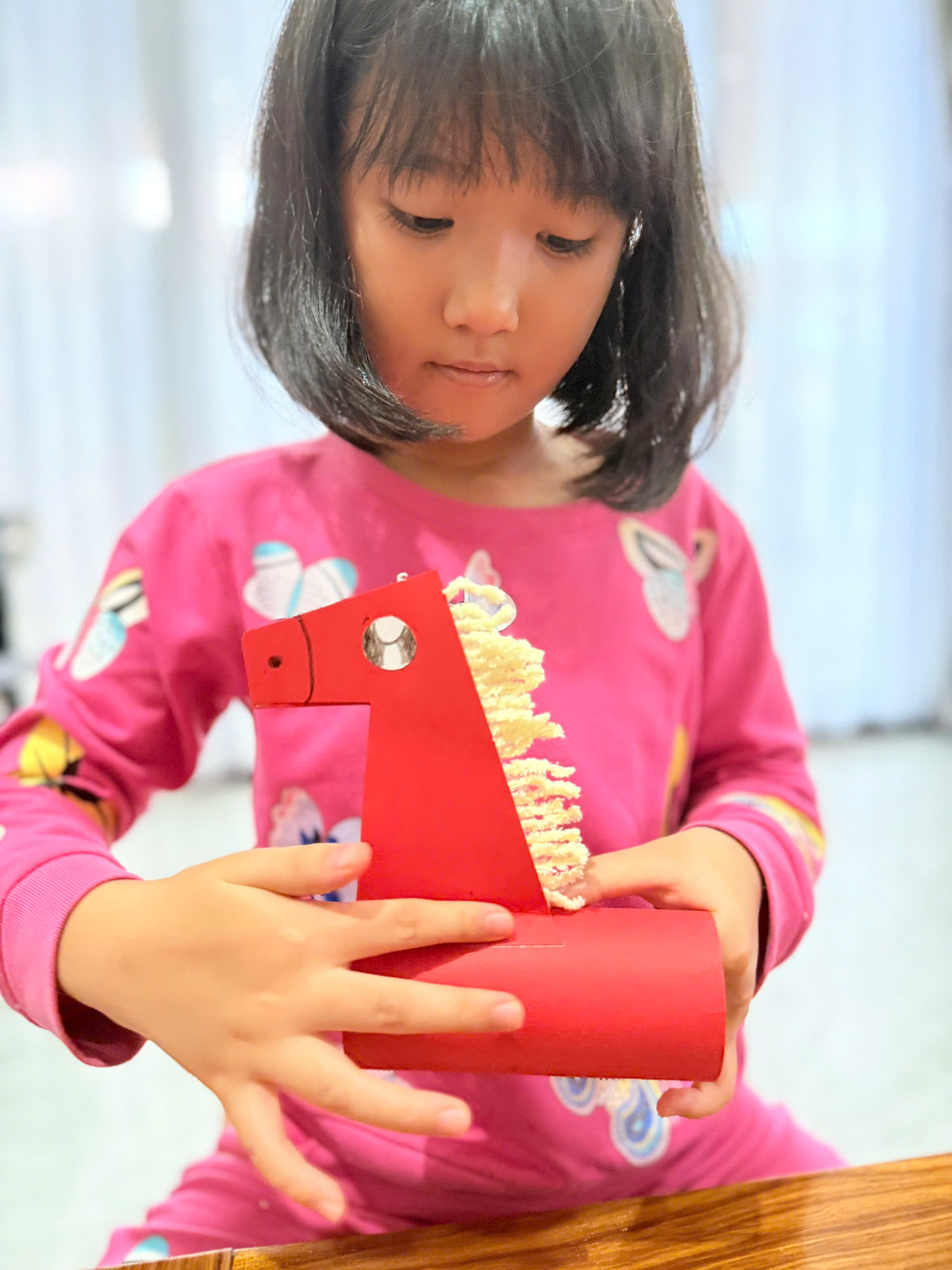Childcare for tourists in Hoi An with gentle in-room supervision