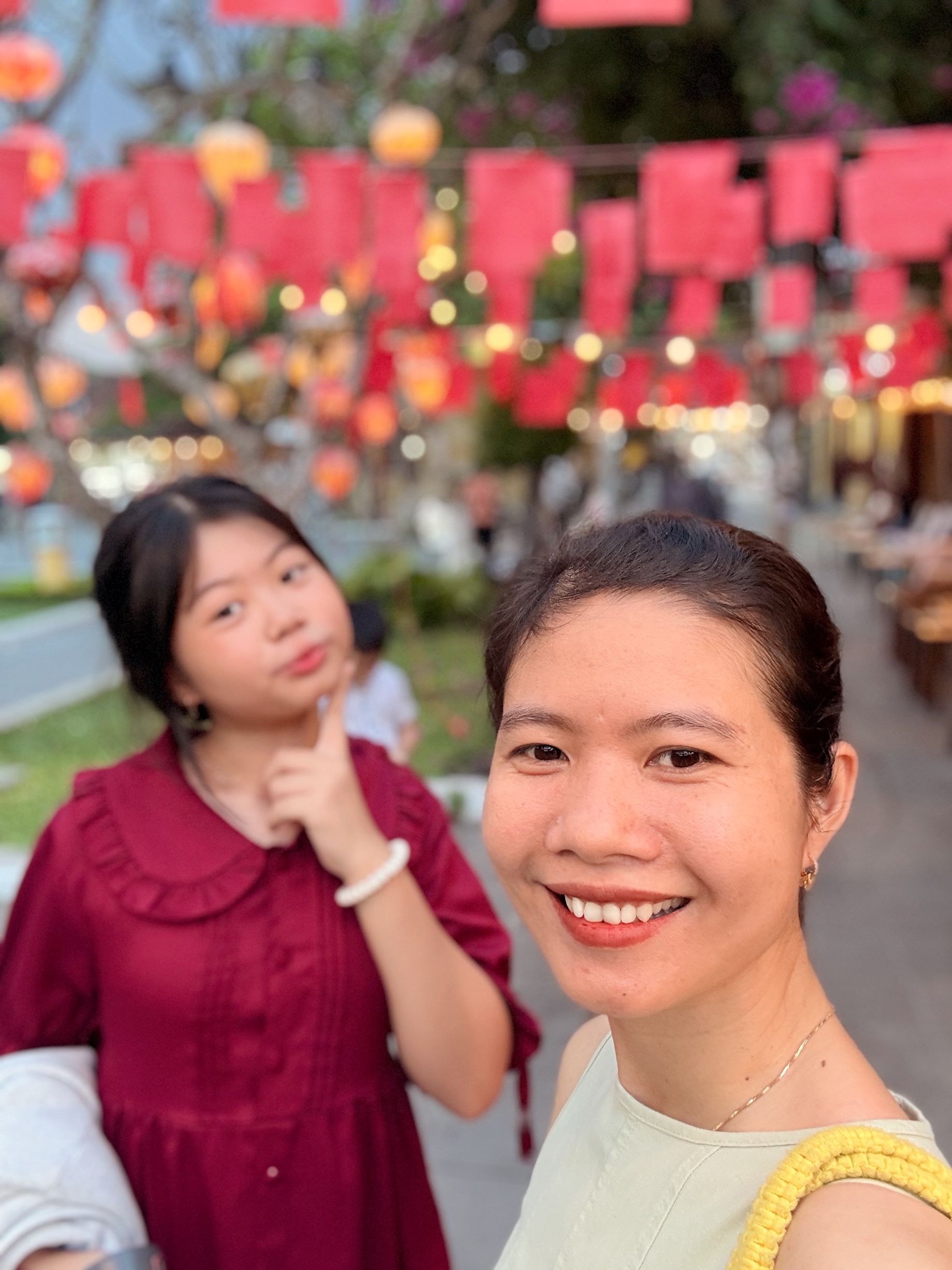 Quiet play used to reduce travel fatigue during private childcare in Vietnam